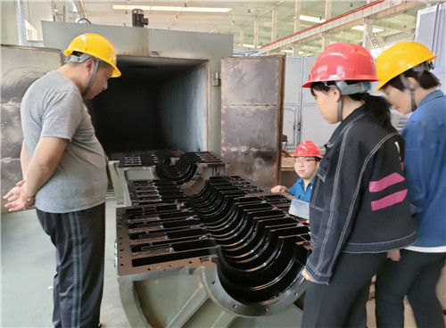 鼓風機公司透平機殼體特氟龍噴塗