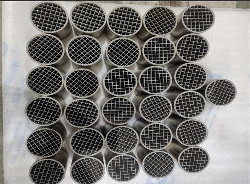 一種可以噴塗在過濾網上的金屬強化塗層